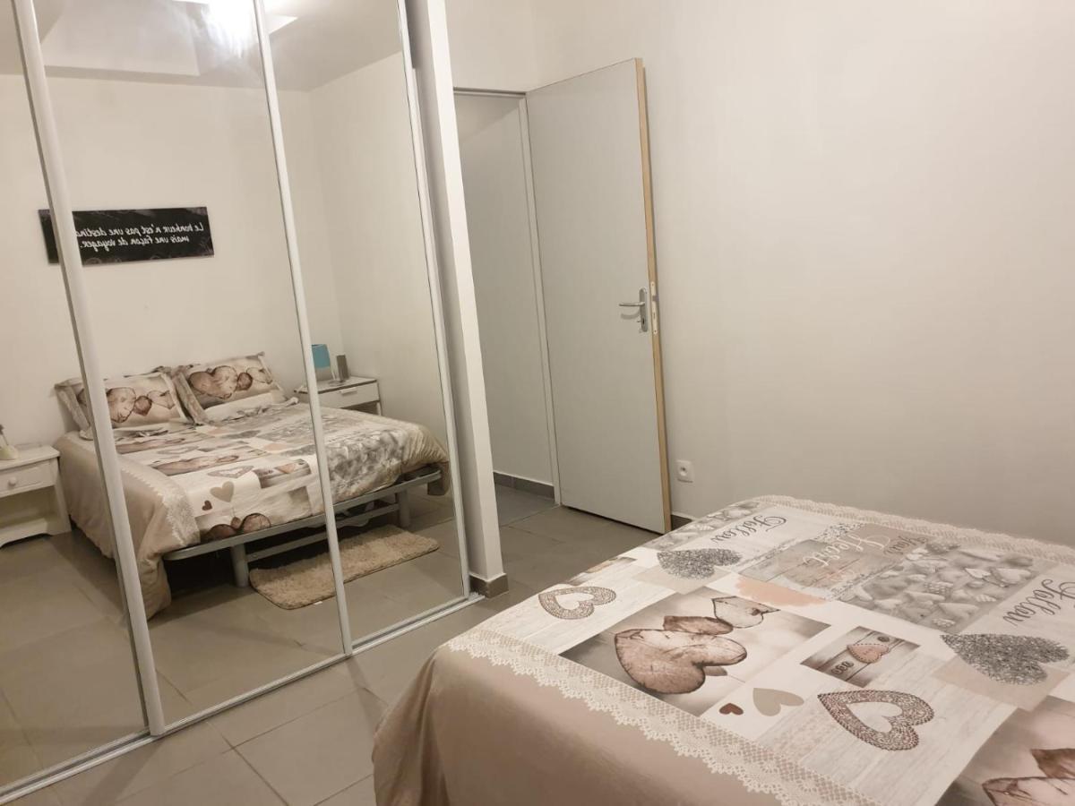 Bel Appartement T2 Climatise Avec Piscine Poitiers-Futuroscope-Creps De Poitiers Vouneuil-sous-Biard Zewnętrze zdjęcie