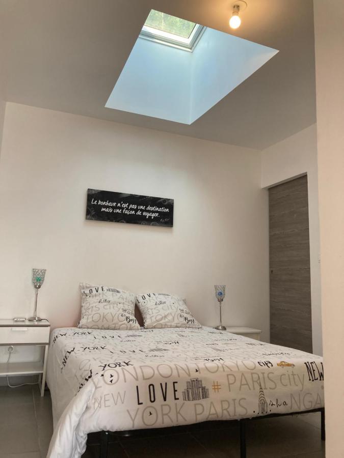 Bel Appartement T2 Climatise Avec Piscine Poitiers-Futuroscope-Creps De Poitiers Vouneuil-sous-Biard Zewnętrze zdjęcie
