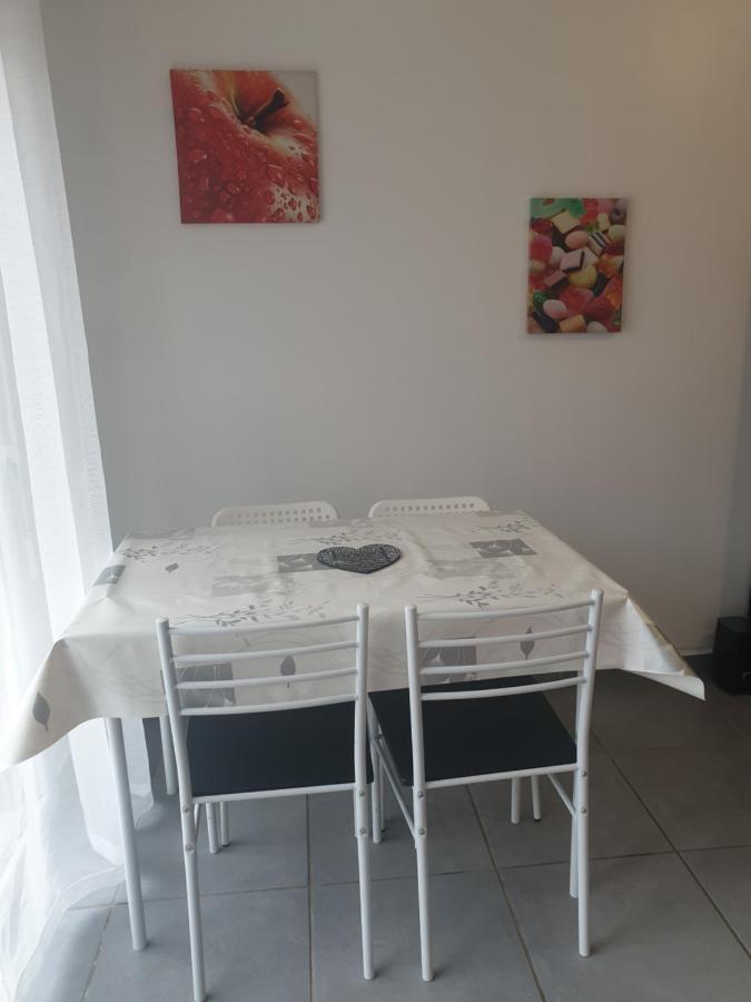 Bel Appartement T2 Climatise Avec Piscine Poitiers-Futuroscope-Creps De Poitiers Vouneuil-sous-Biard Zewnętrze zdjęcie