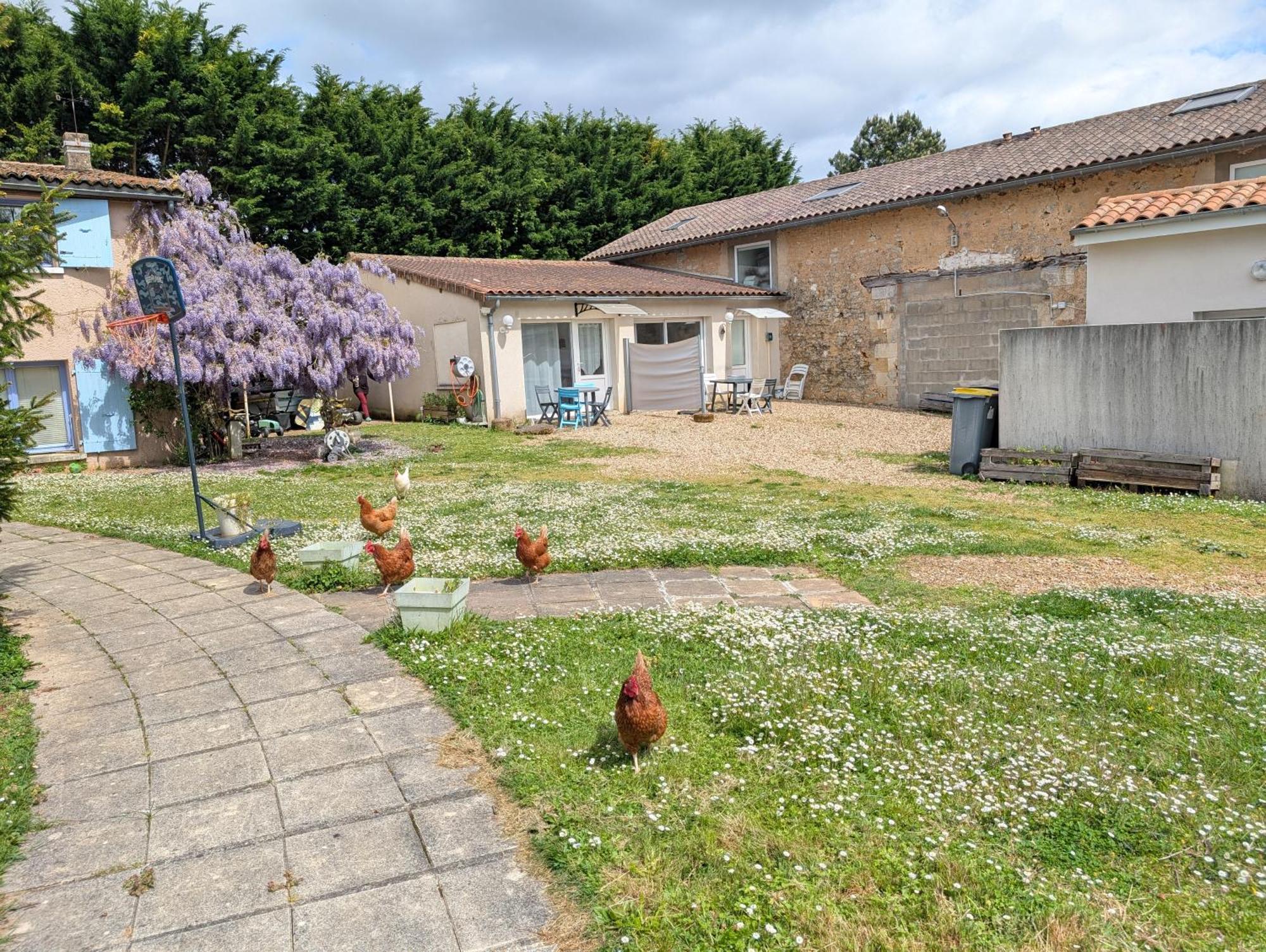 Bel Appartement T2 Climatise Avec Piscine Poitiers-Futuroscope-Creps De Poitiers Vouneuil-sous-Biard Zewnętrze zdjęcie